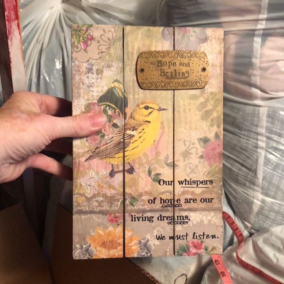 New Kelly Rae Roberts Wooden Wall Plaque “HOPE and HEALING”! - Picture 12 of 17